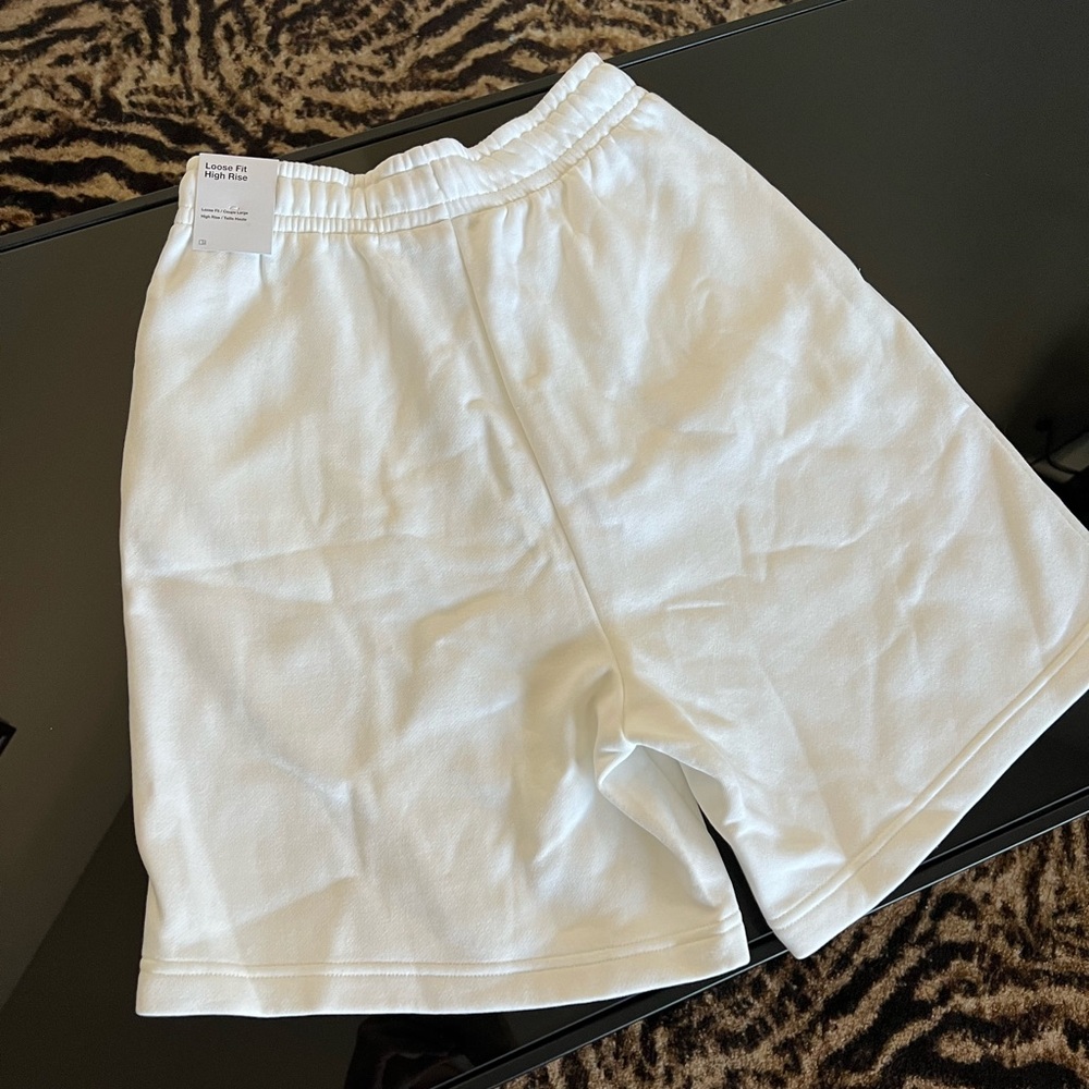 long nike shorts - Picture 3 of 4